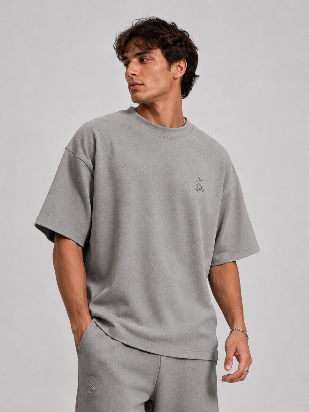 Broad Oversized T-shirt