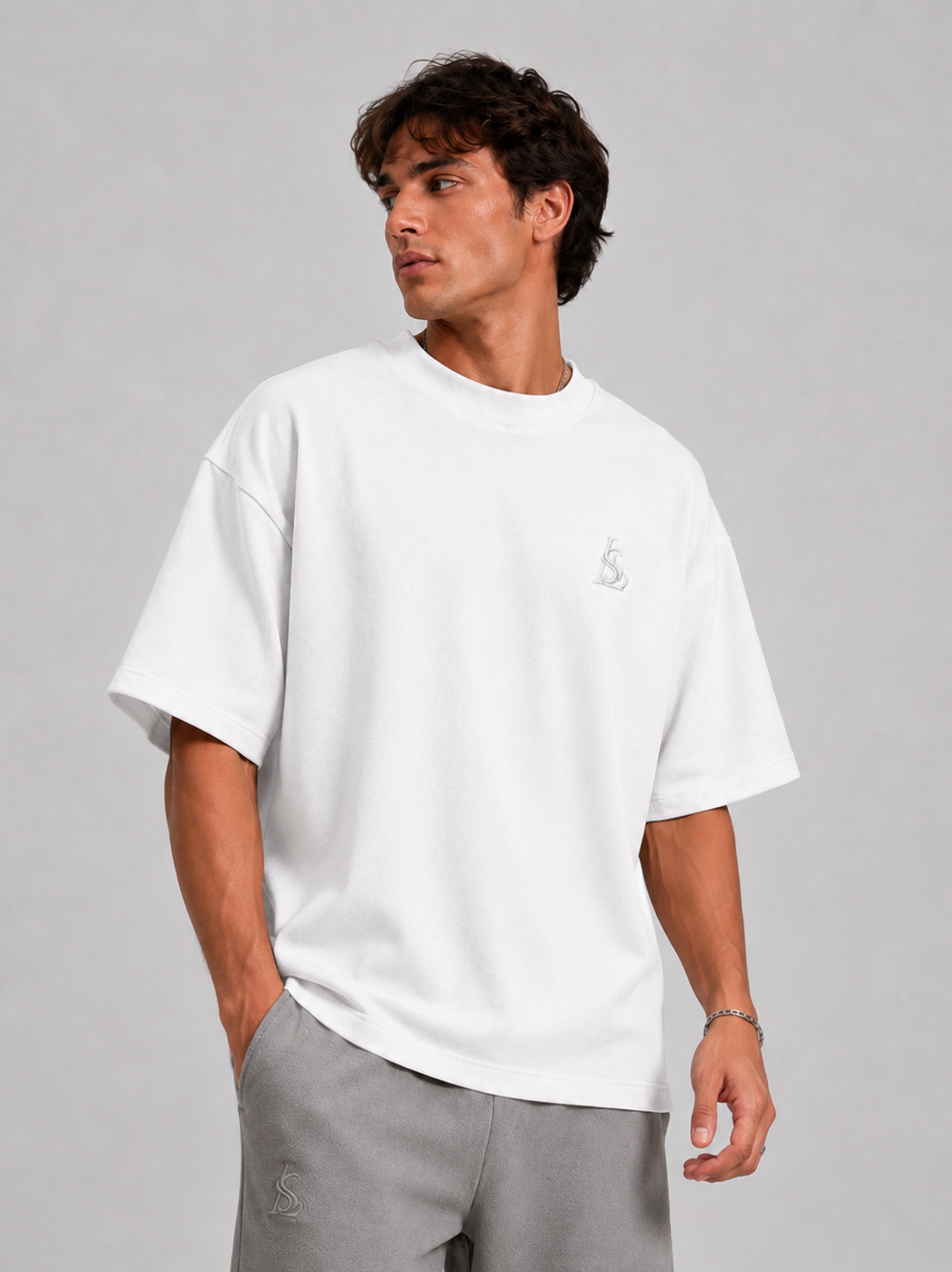 Broad Oversized T-shirt